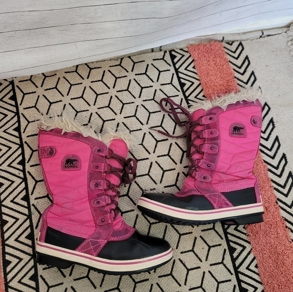 SOREL TOFINO PINK CAMO WATERPROOF SNOW BOOTS, SZ 3